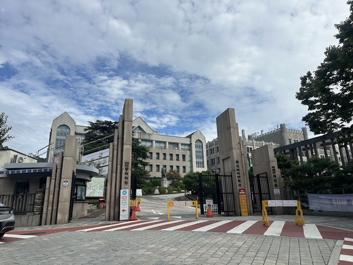 Dongduk Women's University photo 4