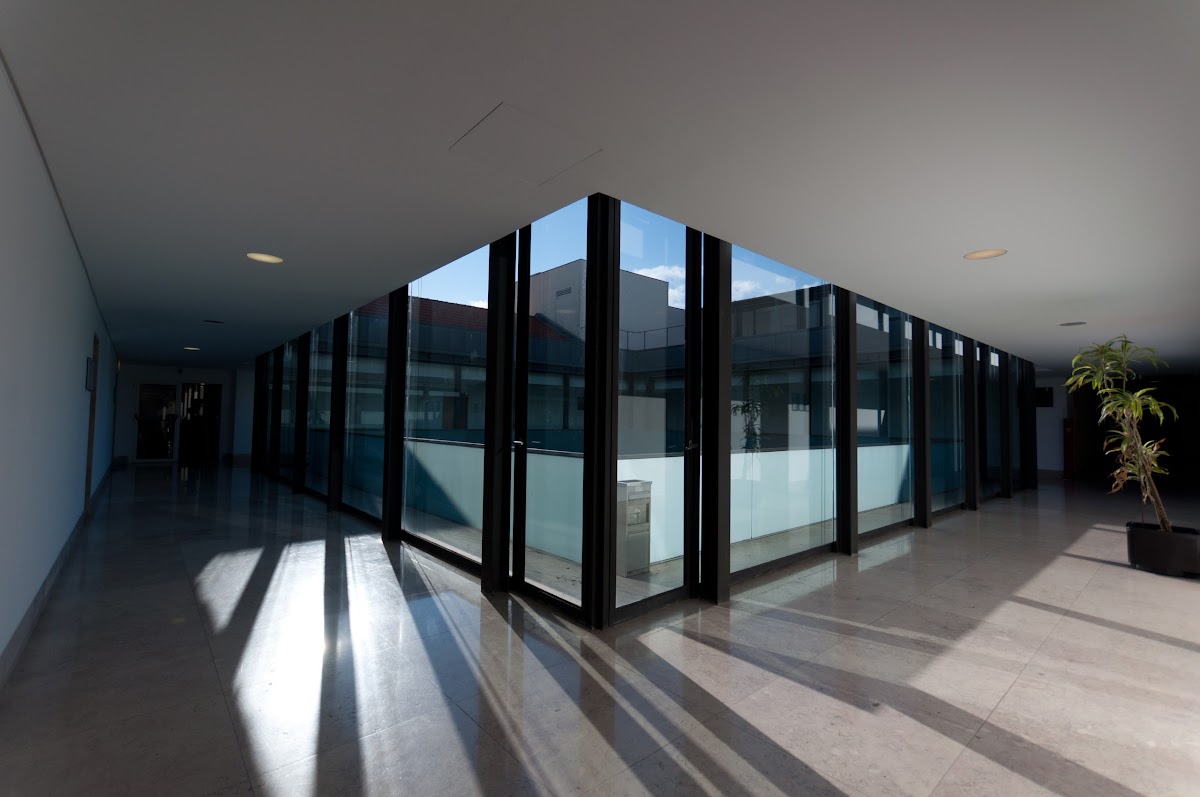 ISEG - Lisbon School of Economics & Management photo 2