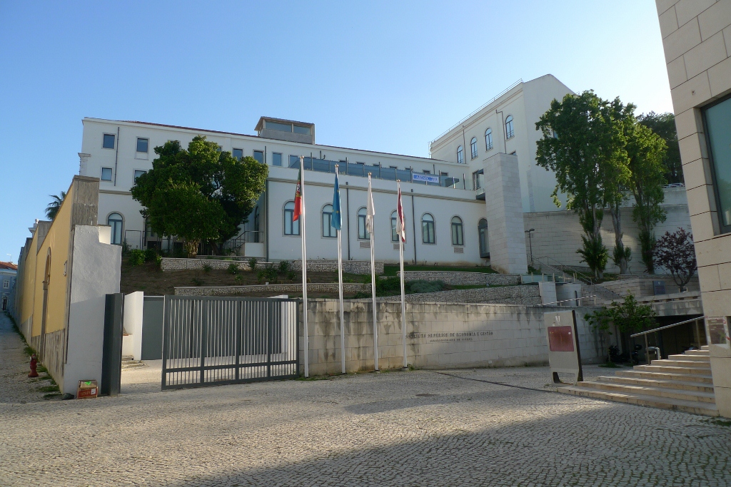 ISEG - Lisbon School of Economics & Management photo 3