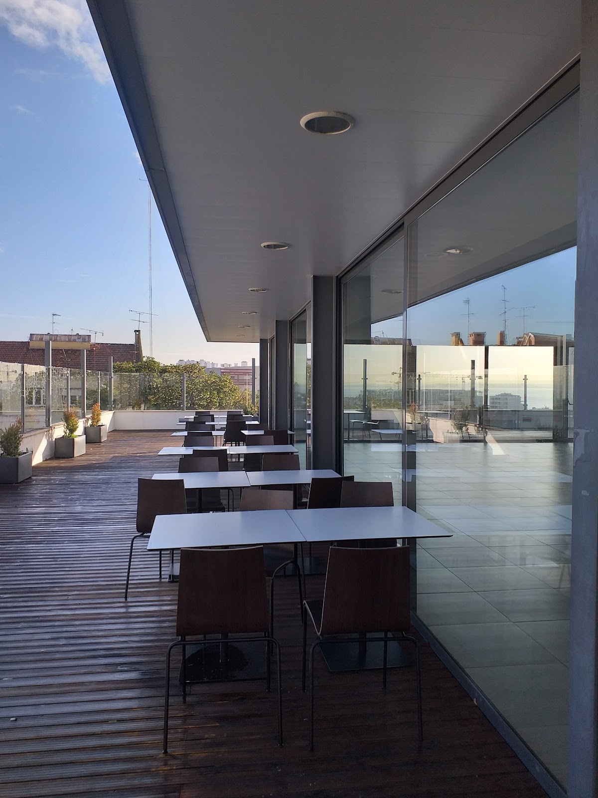 ISEG - Lisbon School of Economics & Management photo 9