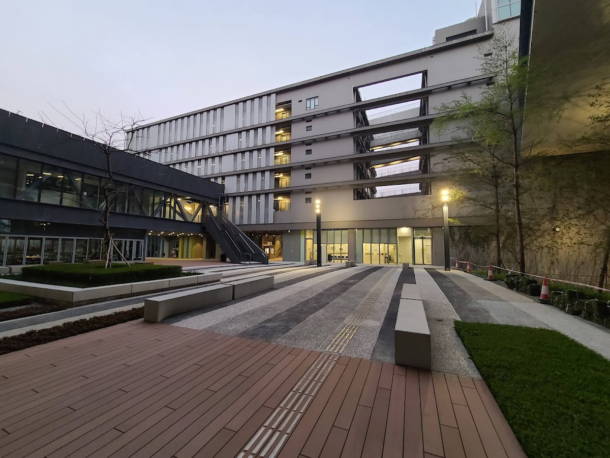 Chu Hai College of Higher Education photo 4