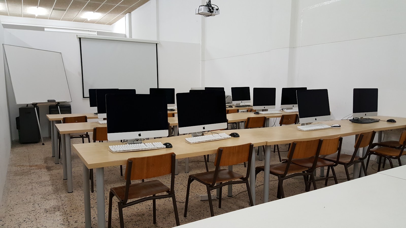 Instituto Superior de Tecnologias Avançadas de Lisboa