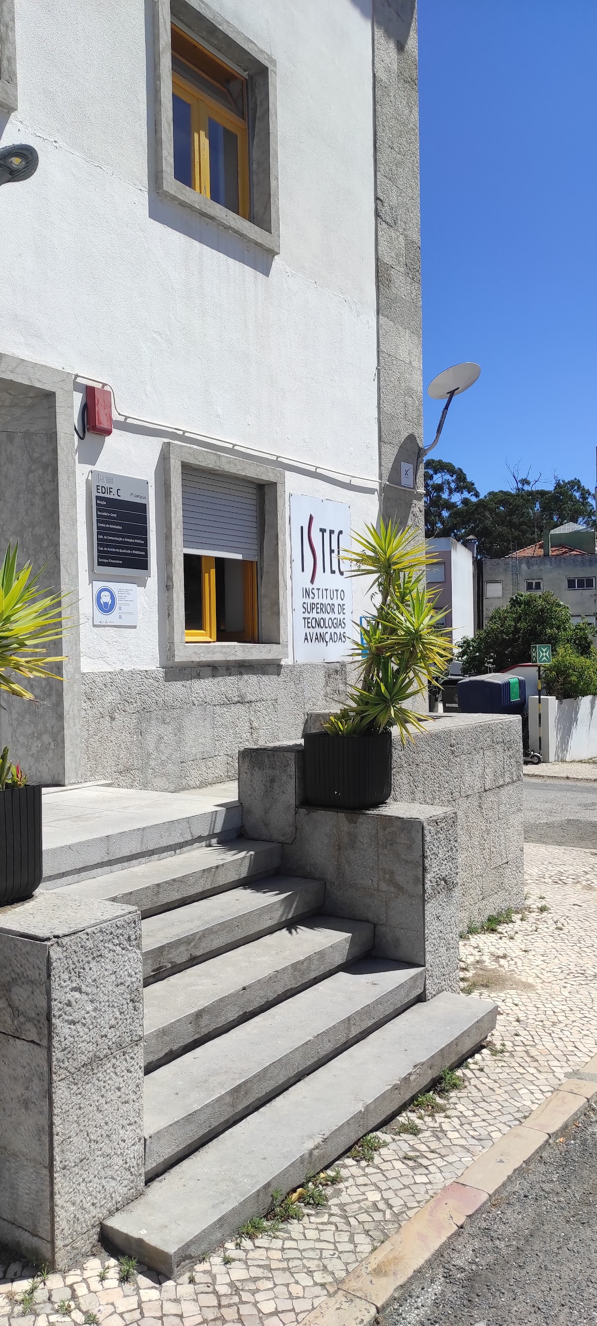 Instituto Superior de Tecnologias Avançadas de Lisboa photo 9