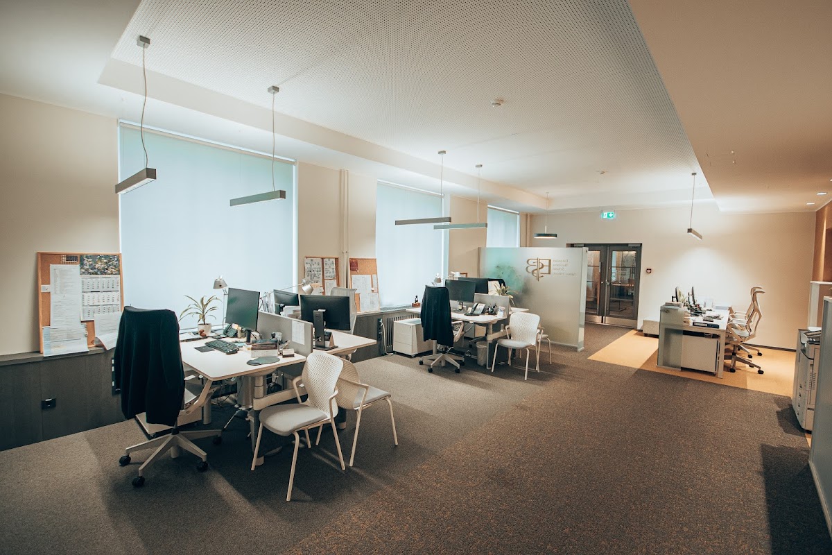 EBS Business School photo 3