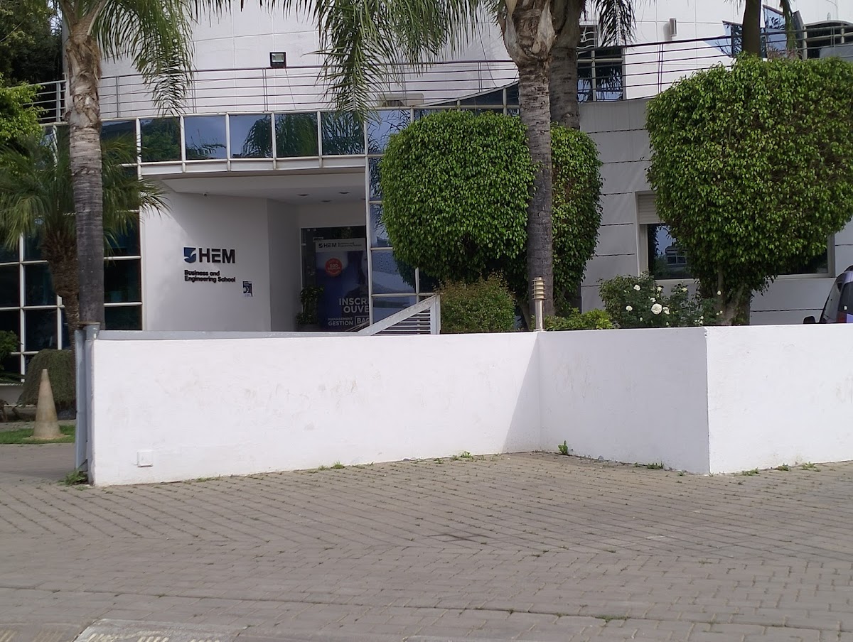 HEM Business School photo 4