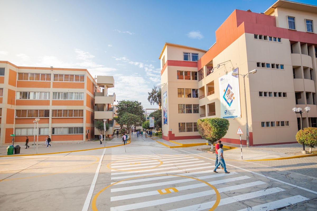 Antenor Orrego Private University photo 4