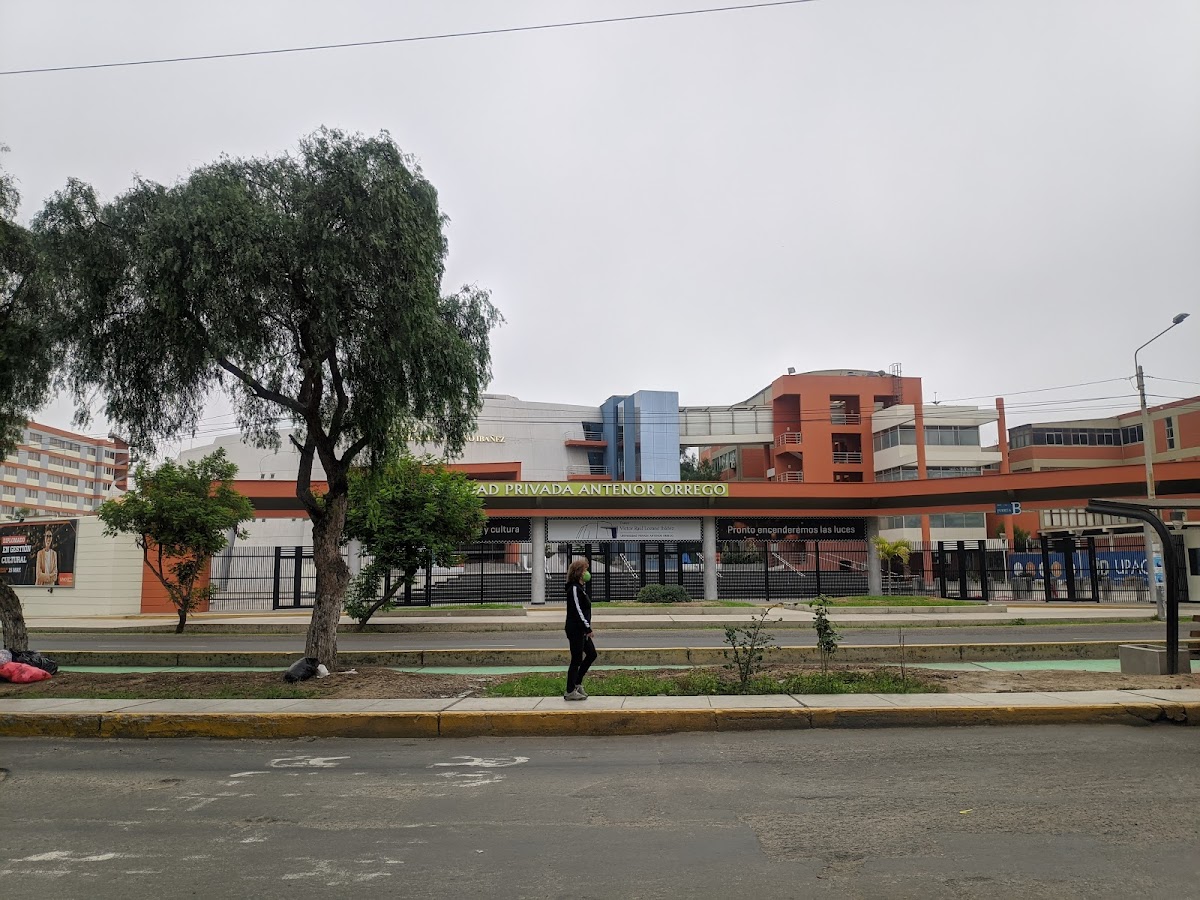 Antenor Orrego Private University photo 9