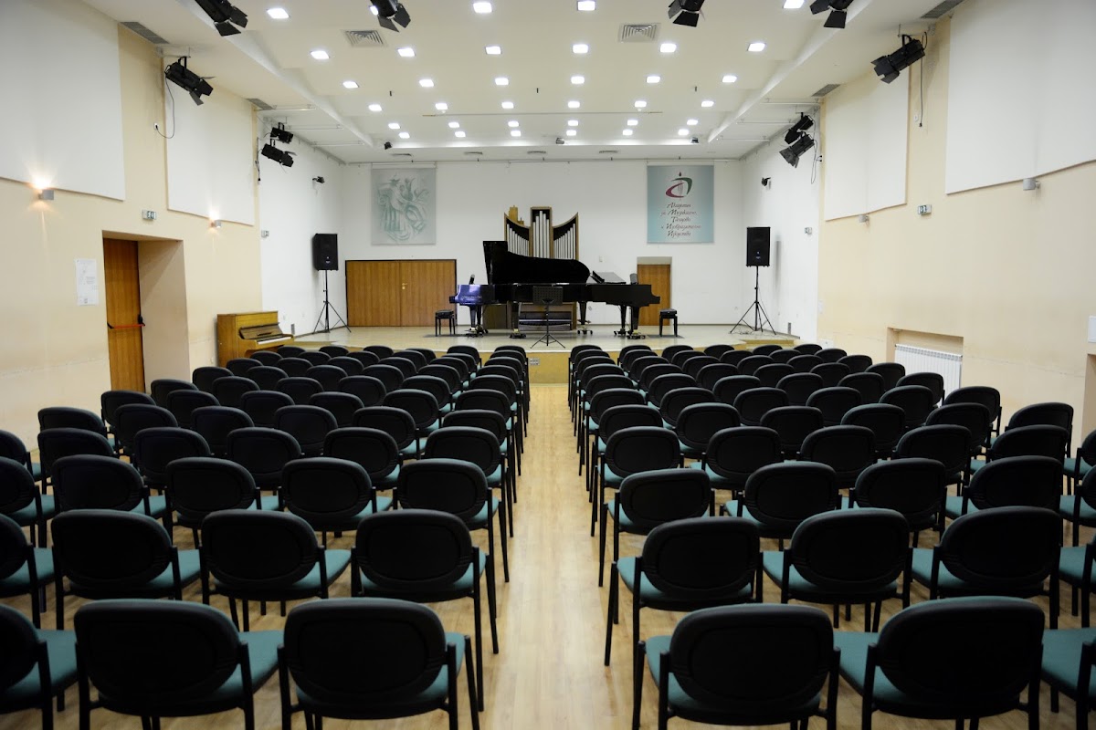 Academy of Music, Dance and Fine Arts photo 3