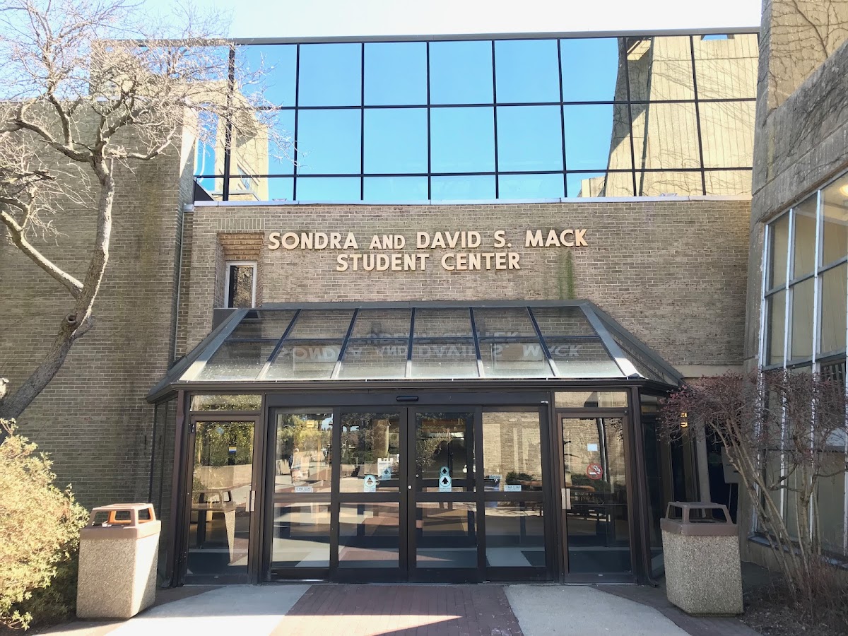 Hofstra University photo 4