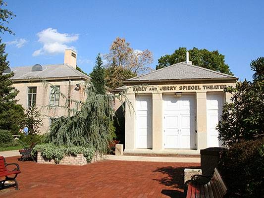 Hofstra University photo 7