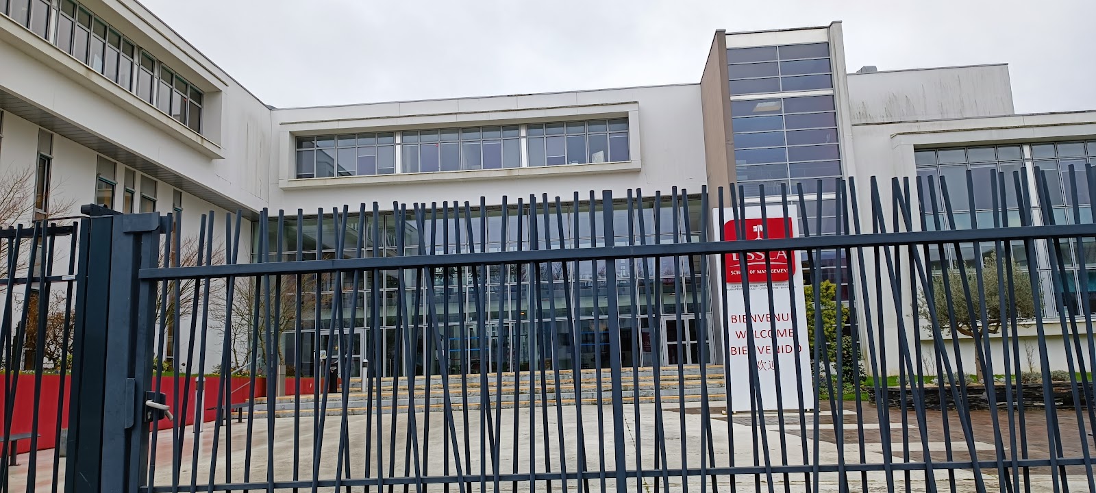 ESSCA School of Management