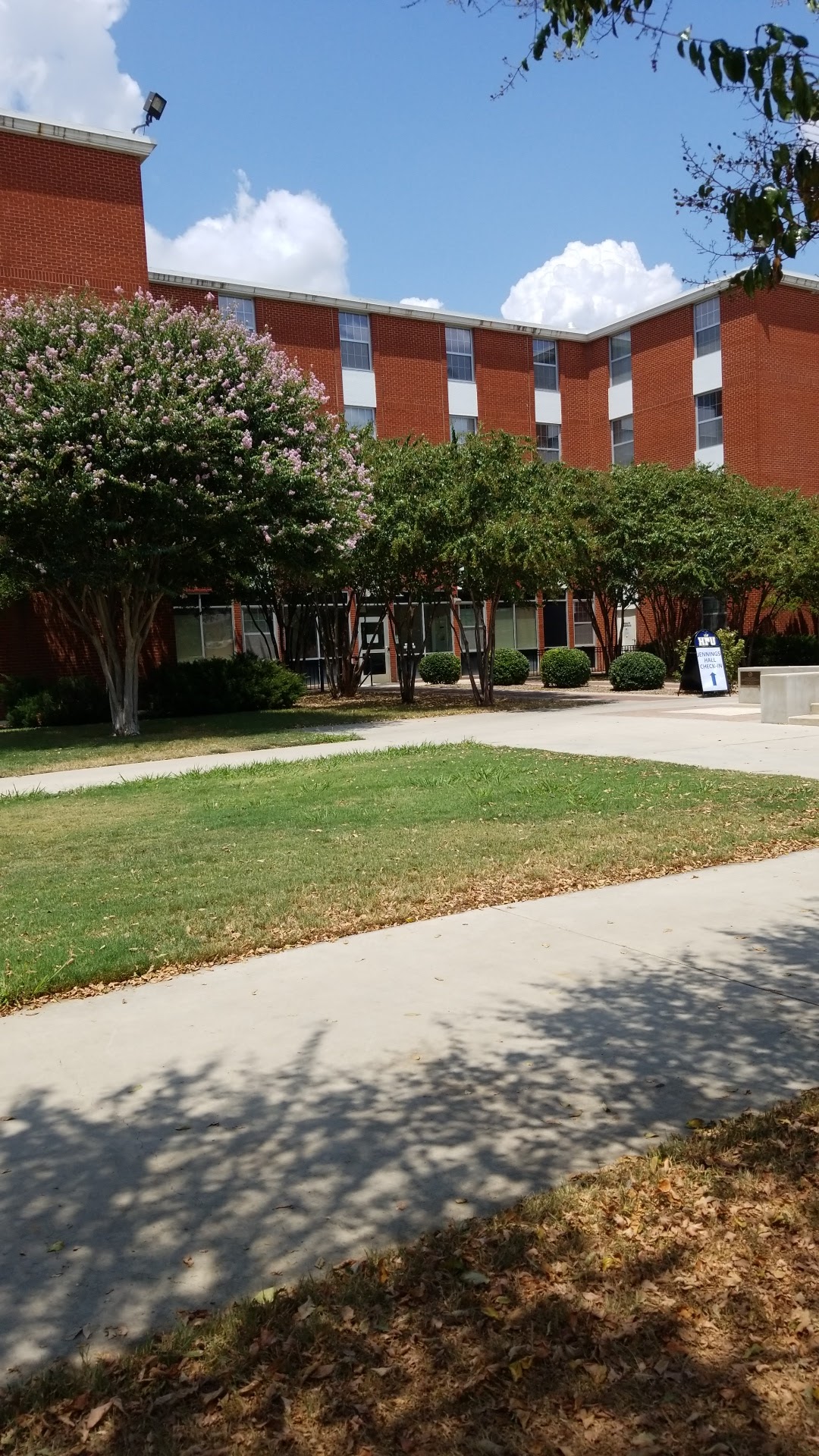 Howard Payne University photo 9