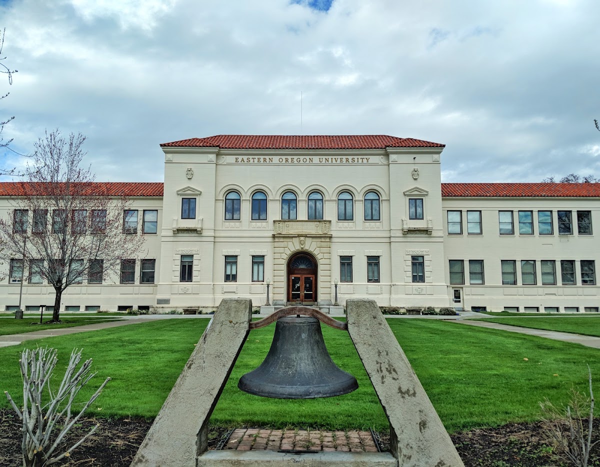 Eastern Oregon University photo 8