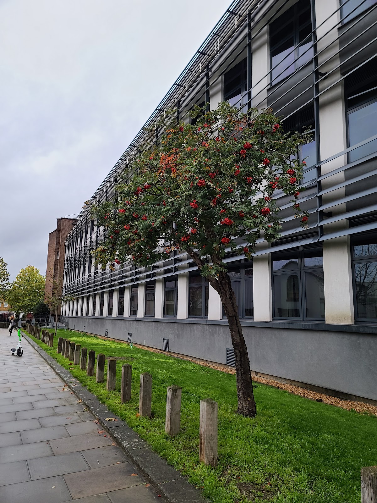Thames Valley University photo 7