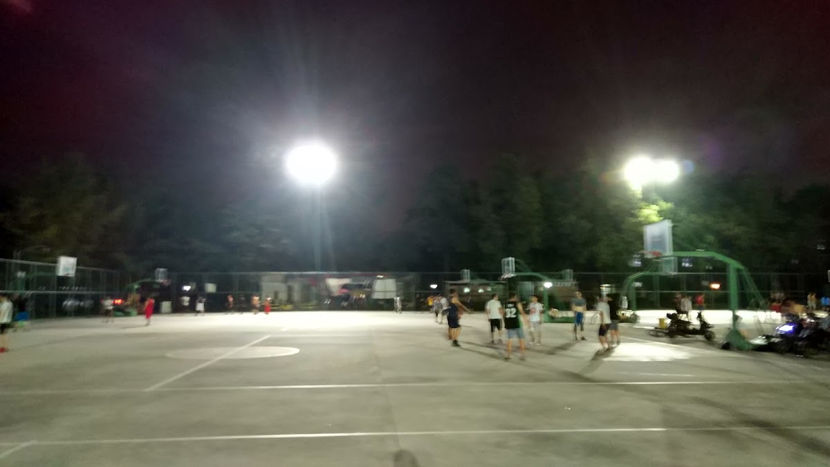 Southwest Jiaotong University photo 3