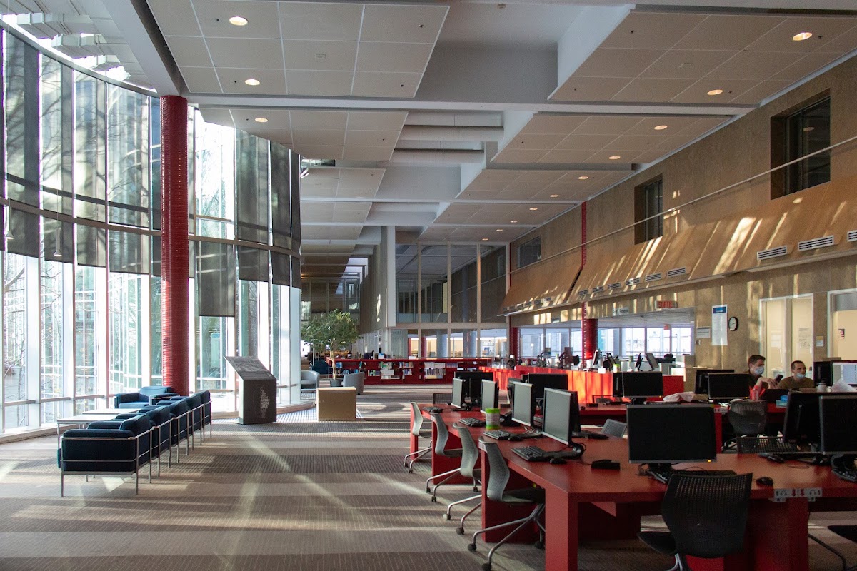 HEC Montreal photo 1