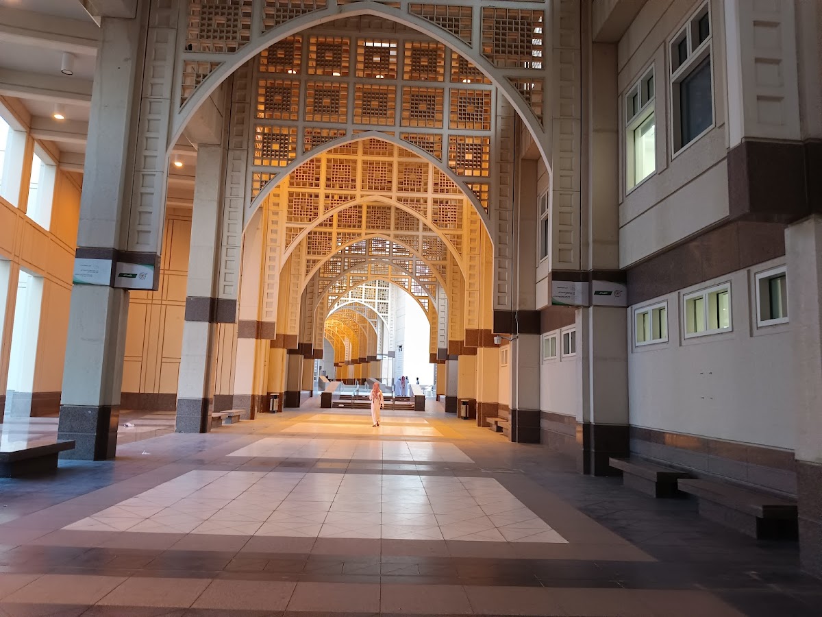 Umm Al-Qura University photo 4