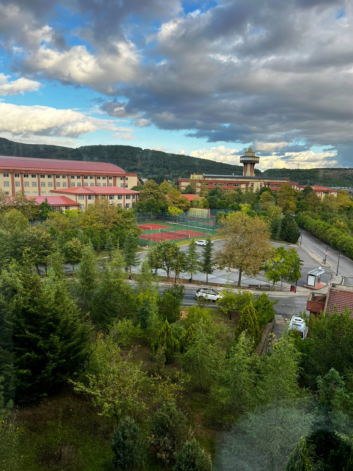 Maltepe University photo 4