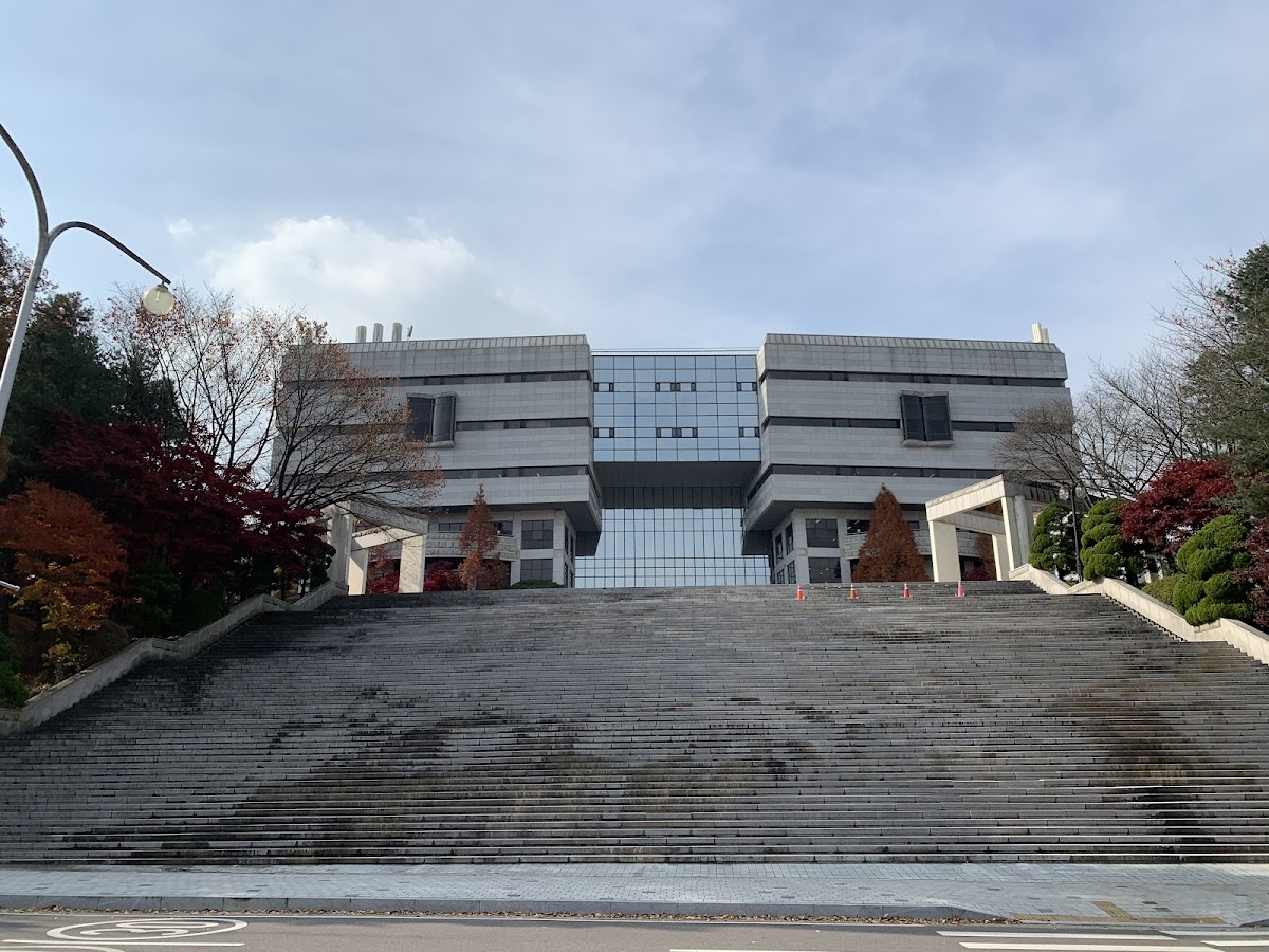 Suwon University photo 3