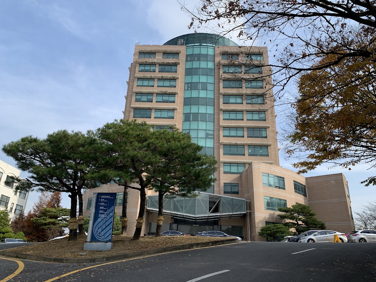 Suwon University photo 4