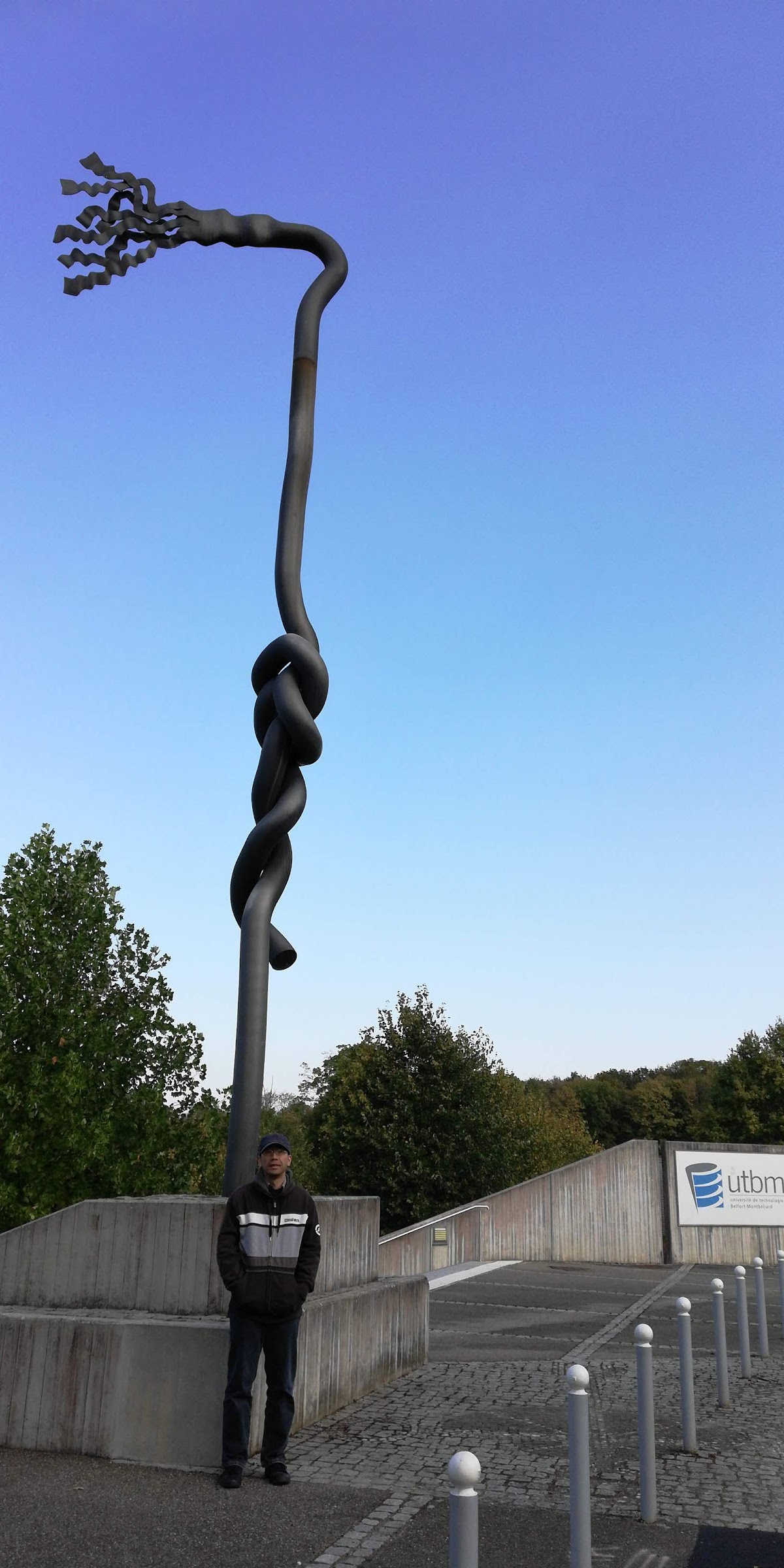 Université de Technologie de Belfort-Montbéliard photo 9