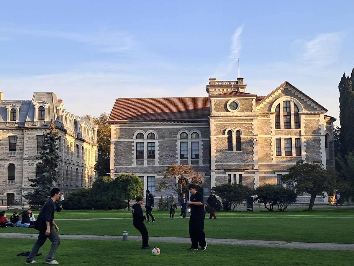 Boğaziçi University photo 3