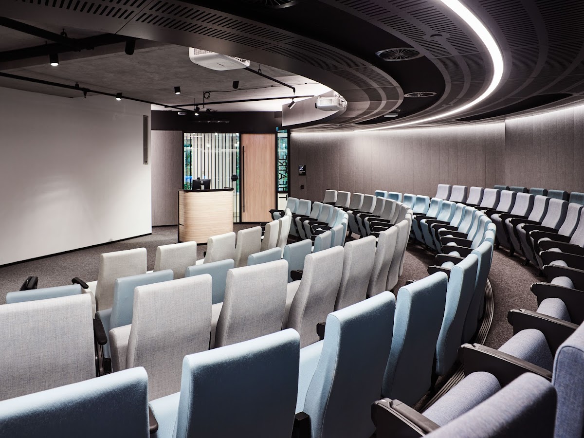 Sydney Institute of Business and Technology photo 7