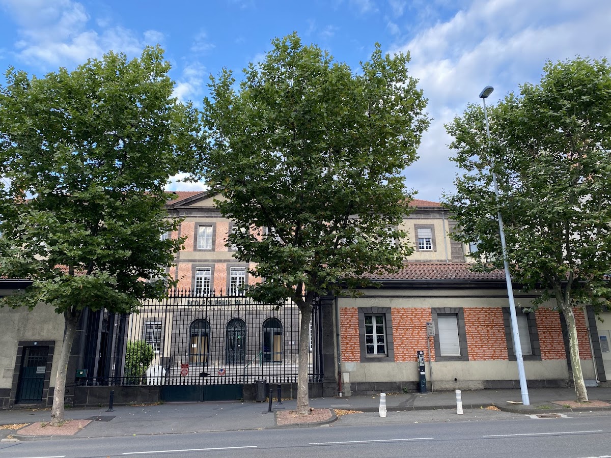 ESC Clermont Business School photo 8