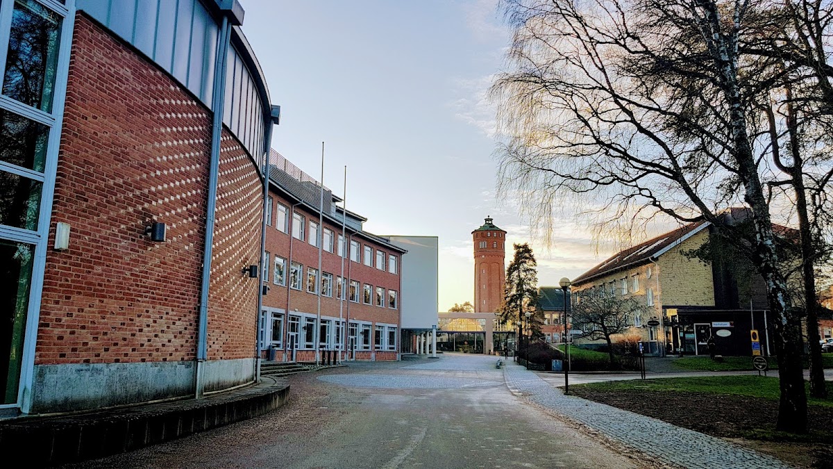 University West photo 1