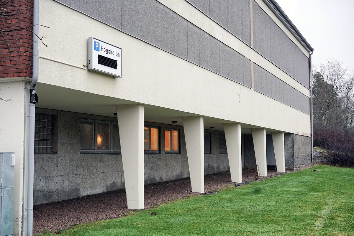 University West photo 3