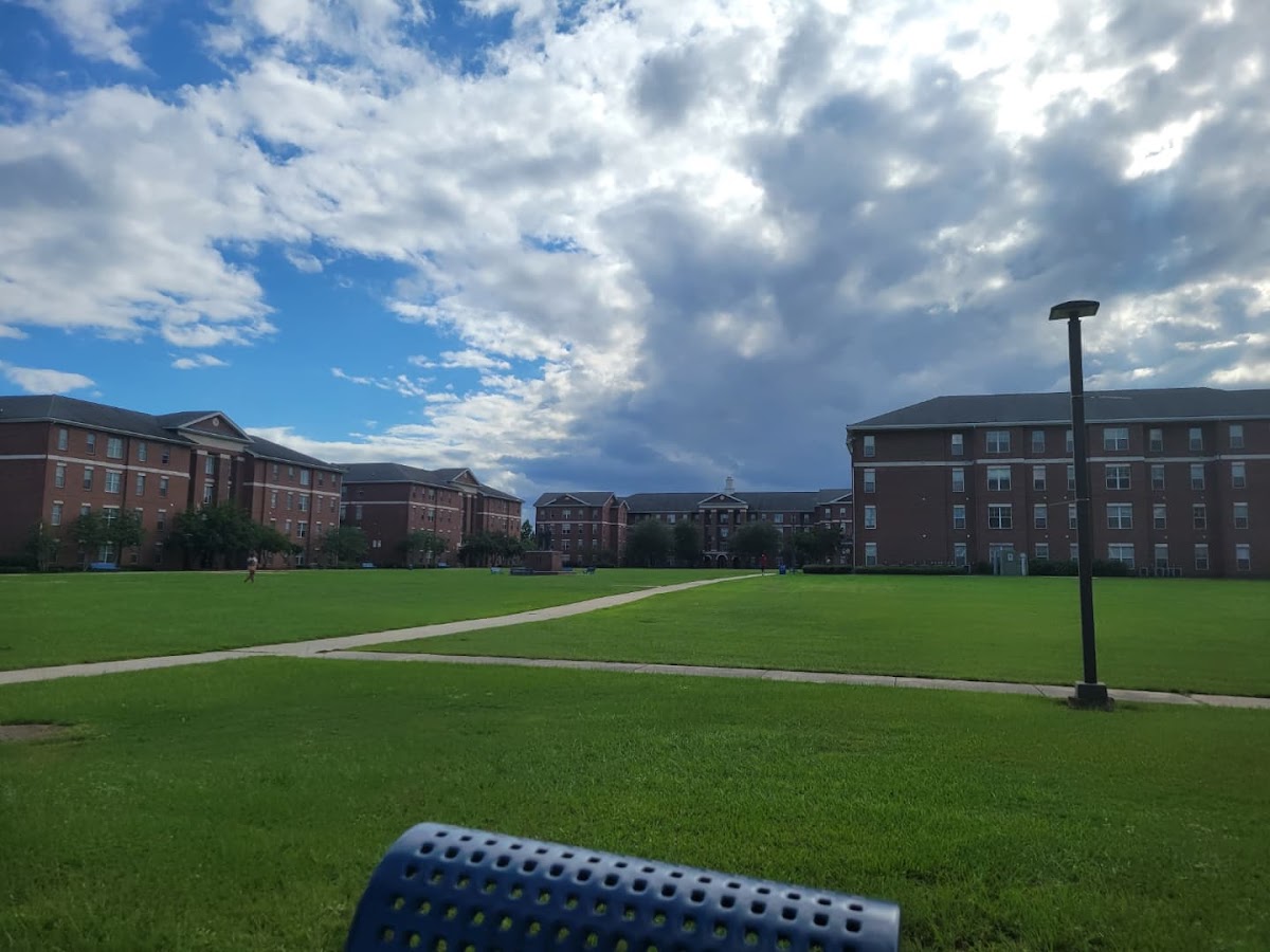 Fort Valley State photo 3