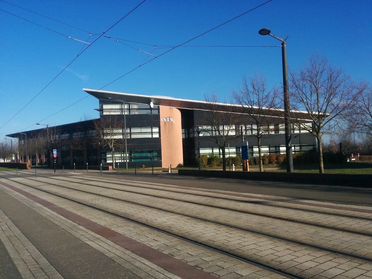 University of Valenciennes and Hainaut-Cambrésis photo 7