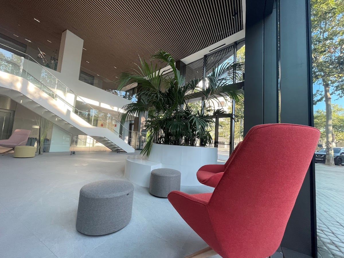 TBS Education Barcelona photo 2