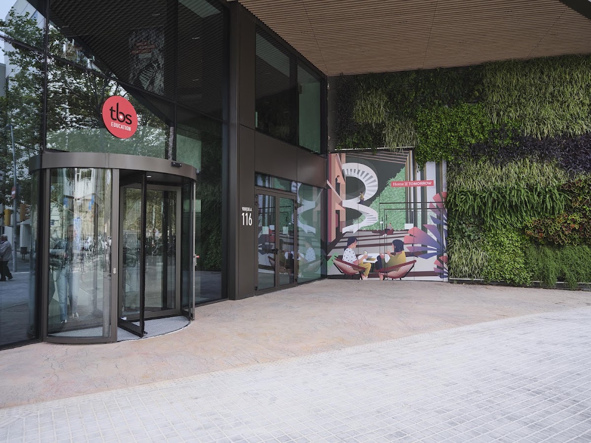 TBS Education Barcelona photo 5