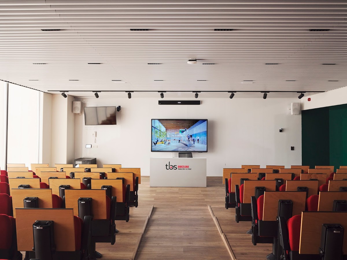 TBS Education Barcelona photo 6