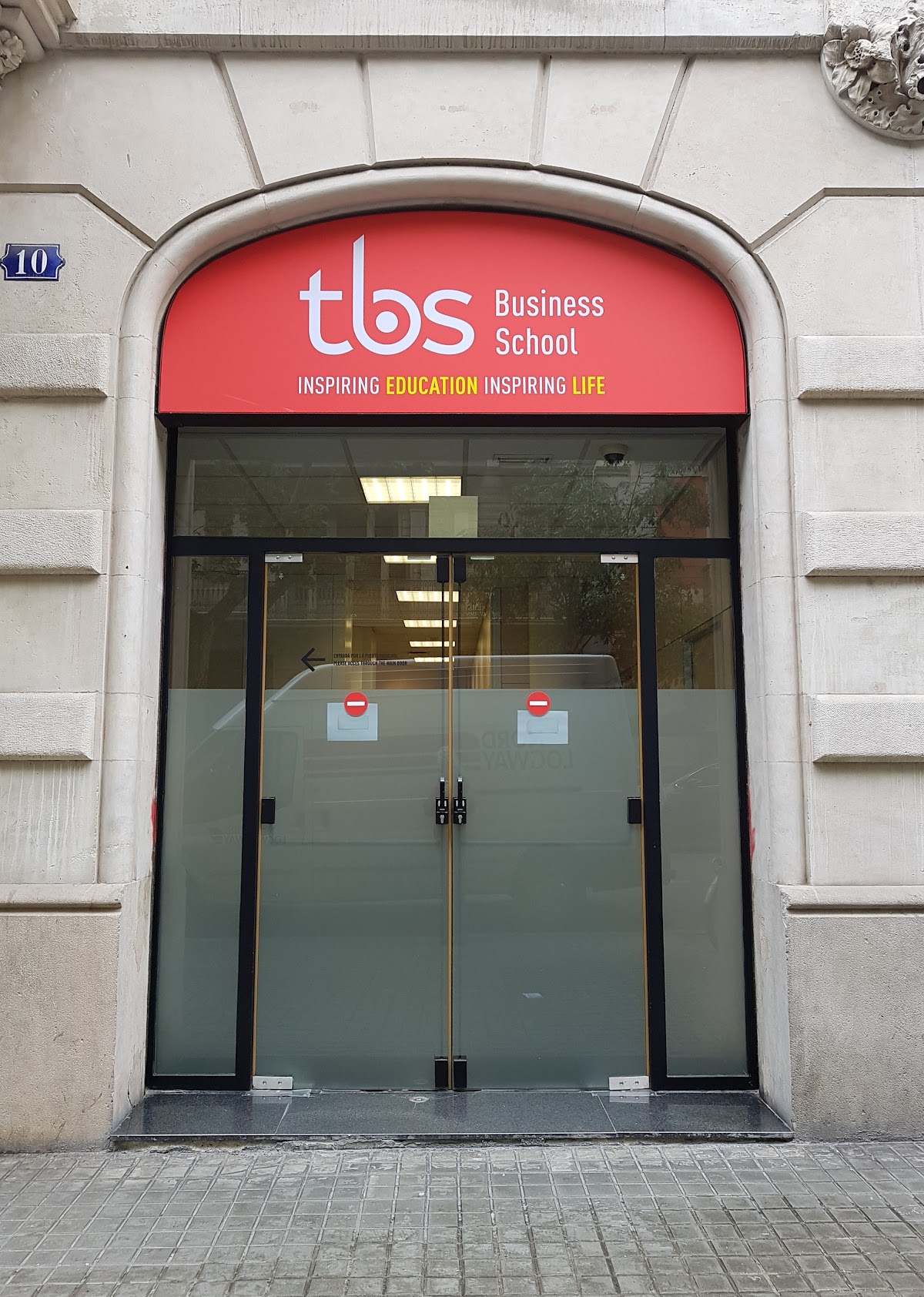 TBS Education Barcelona photo 9
