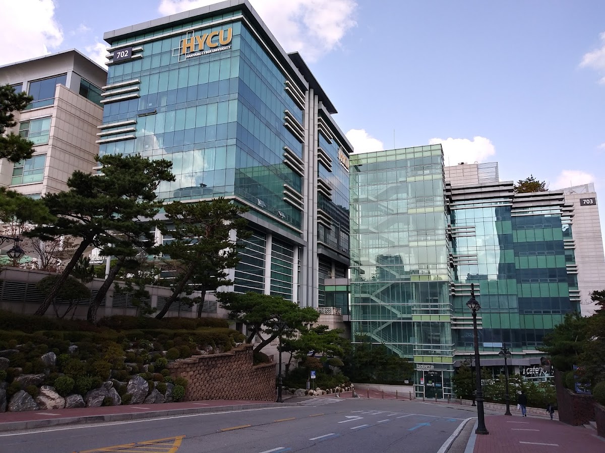 Hanyang University photo 7