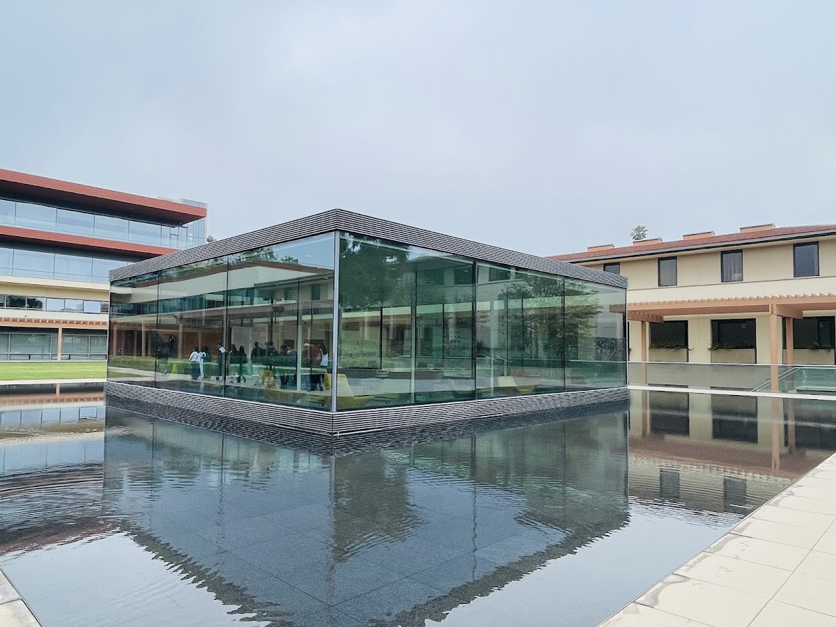 Claremont McKenna College photo 1