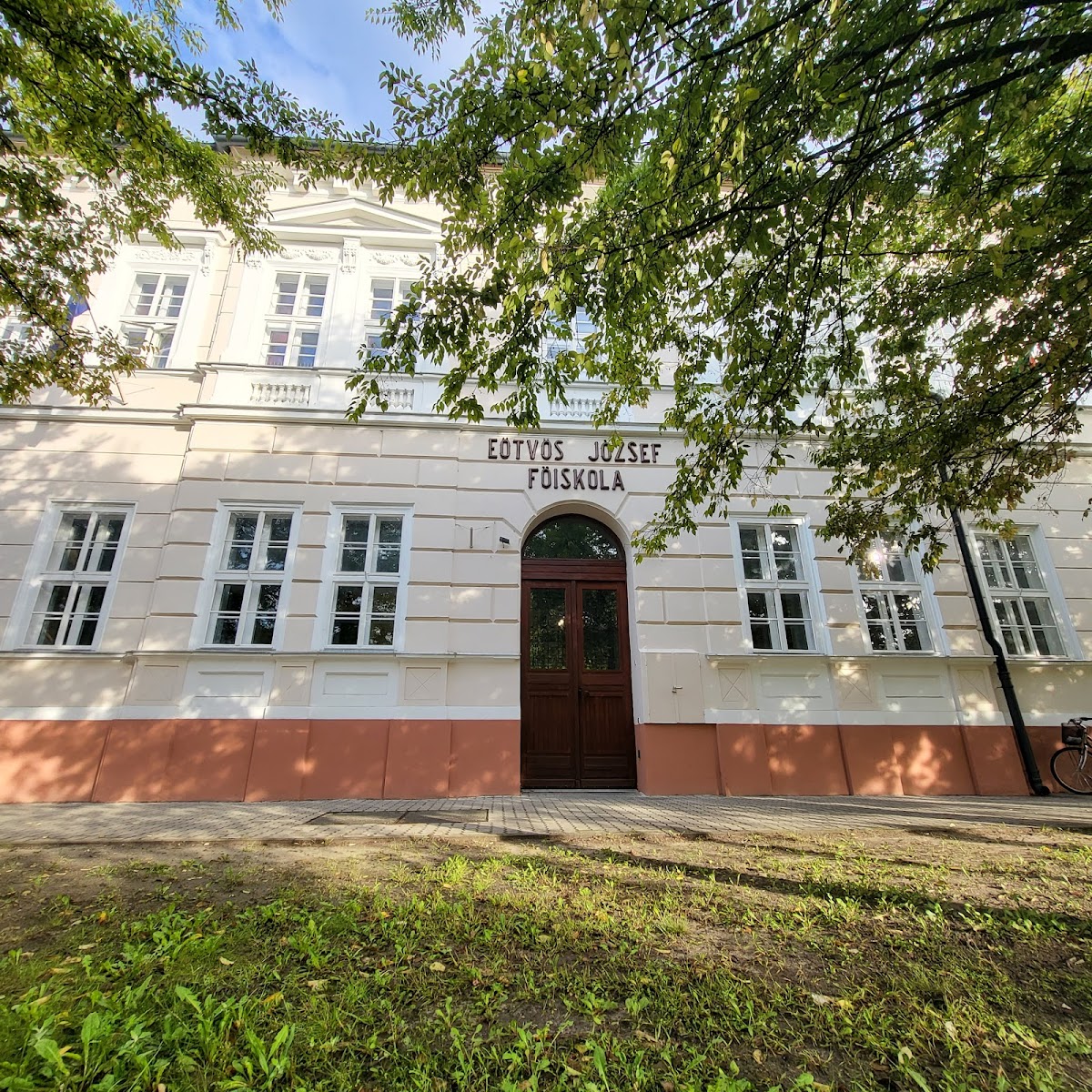Eötvös József College photo 7