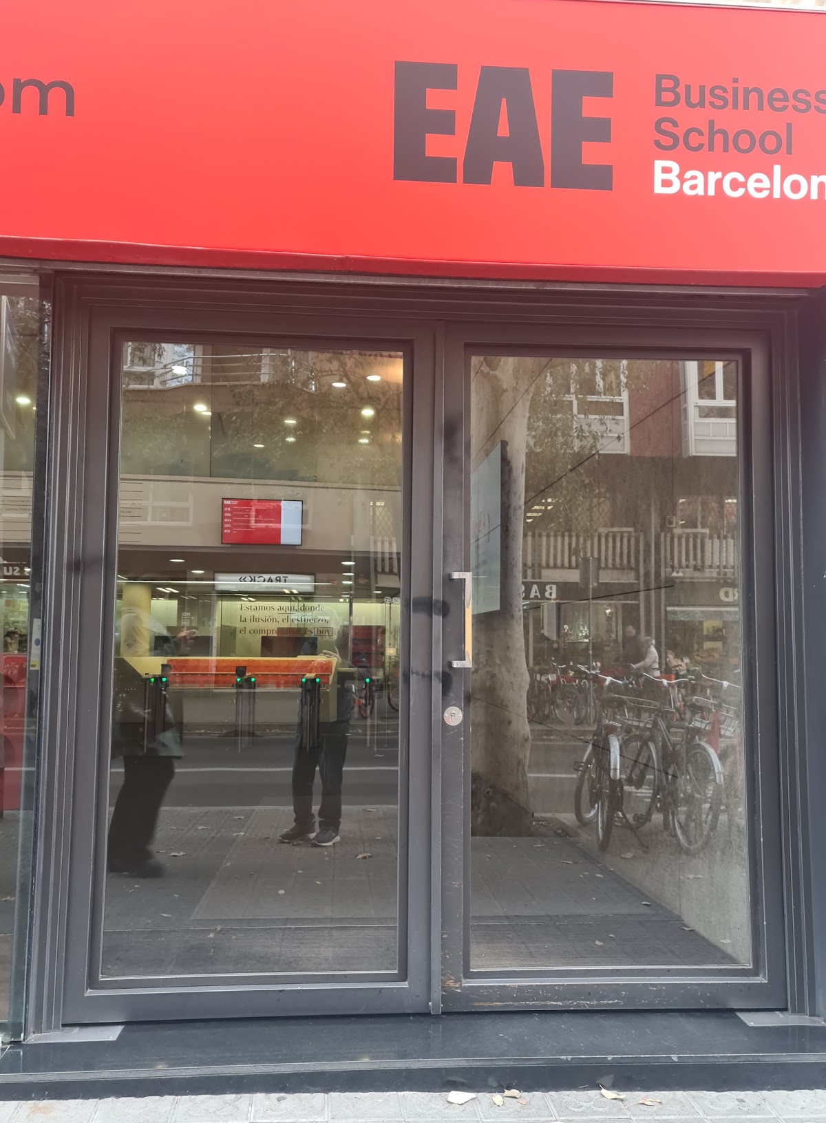 EAE Business School photo 7