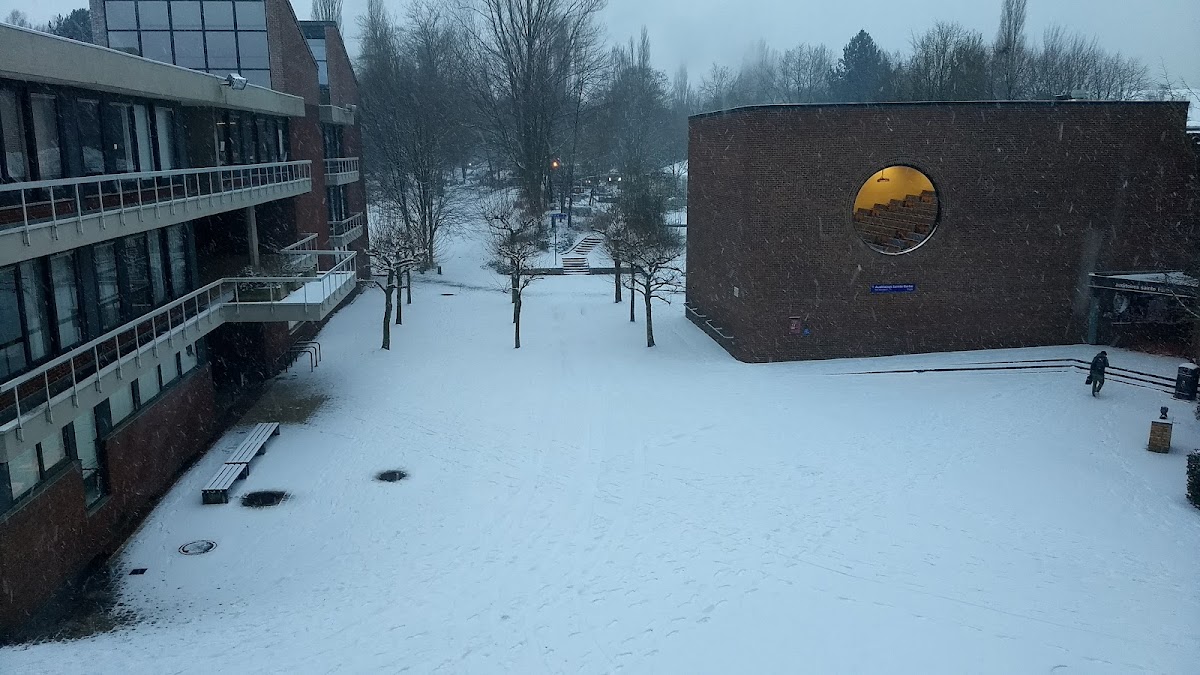 Université catholique de Louvain (UCLouvain) photo 2