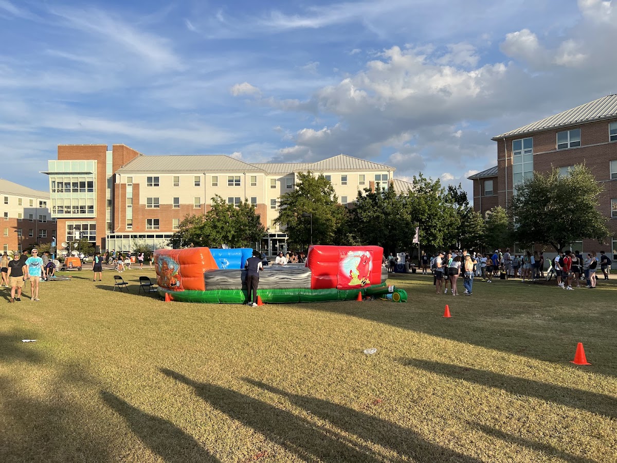 Old Dominion University photo 4