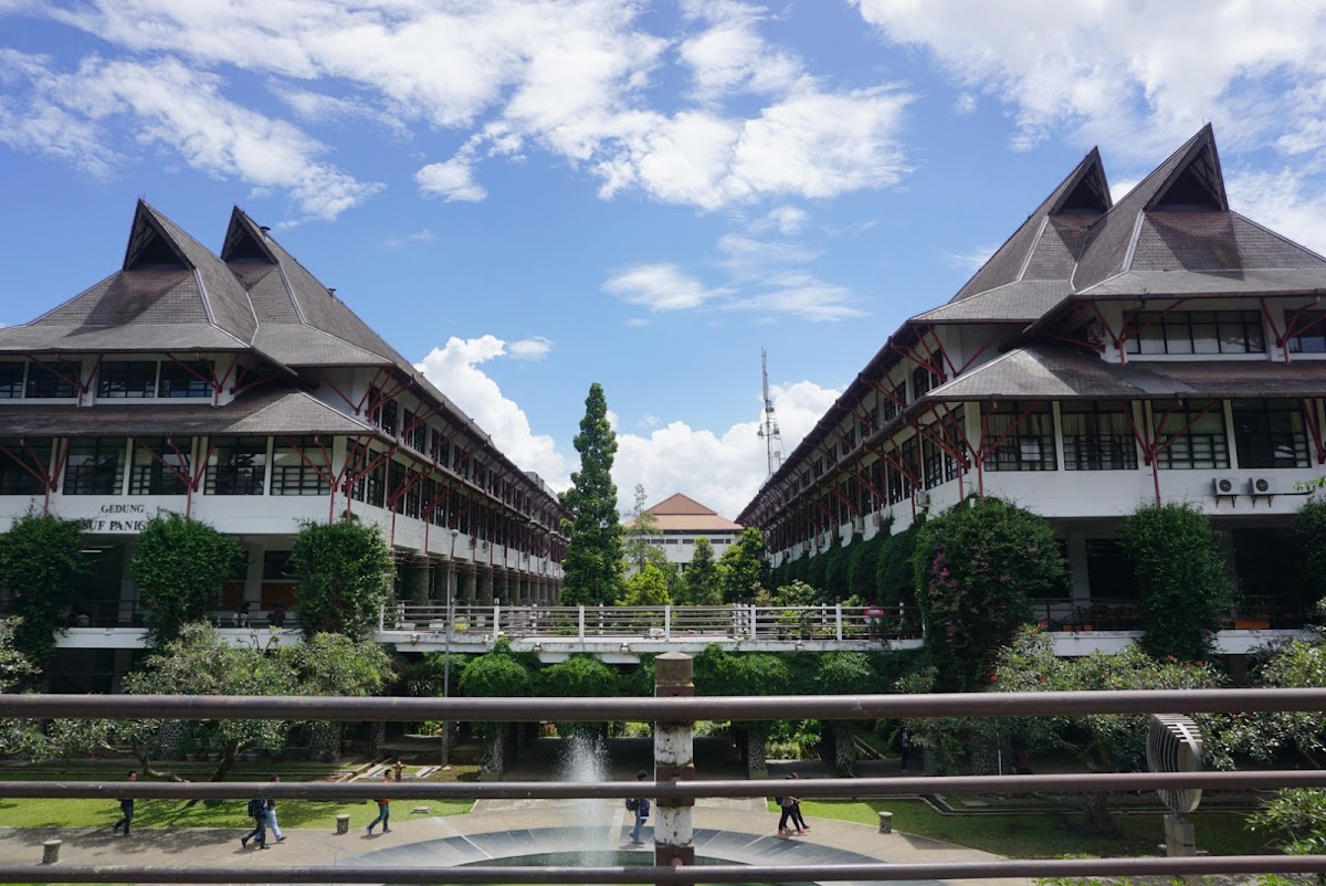 Bandung Institute of Technology photo 4