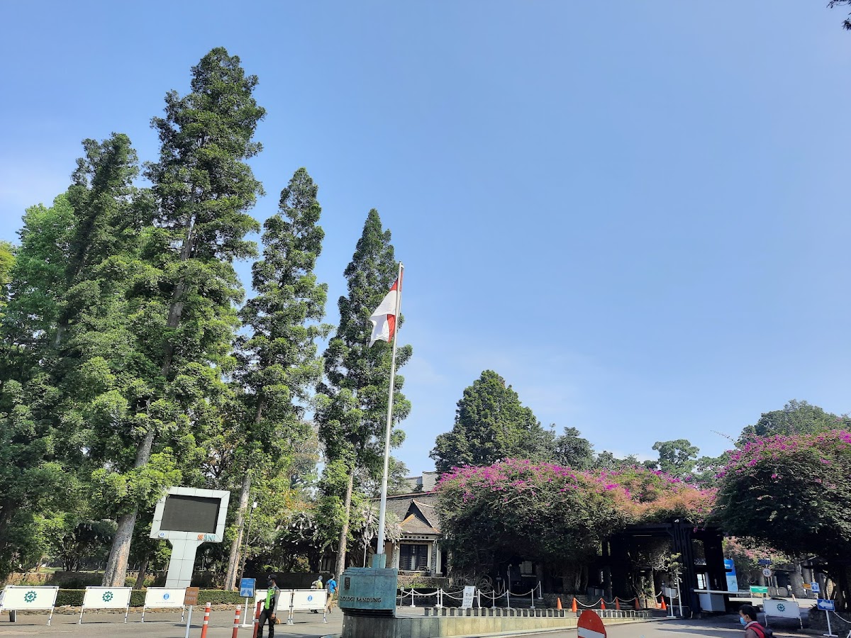 Bandung Institute of Technology photo 5