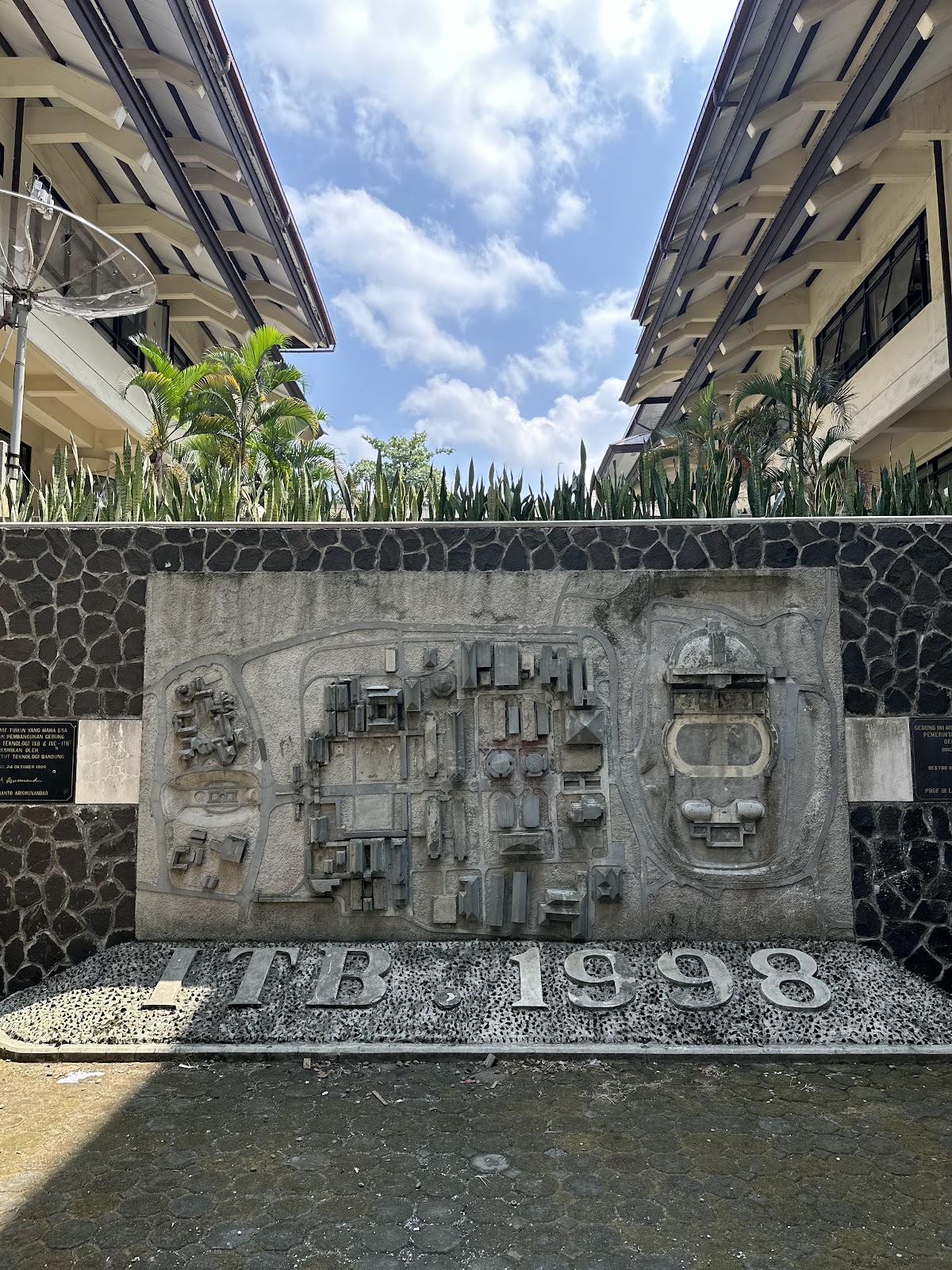 Bandung Institute of Technology photo 9