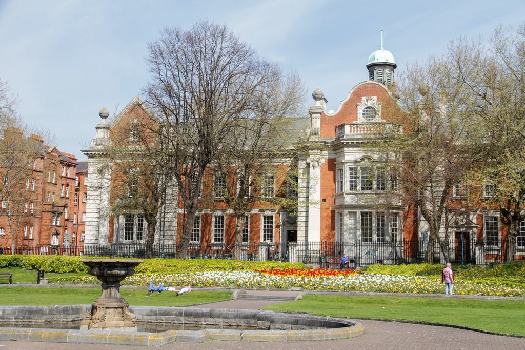 Liberties College photo 1