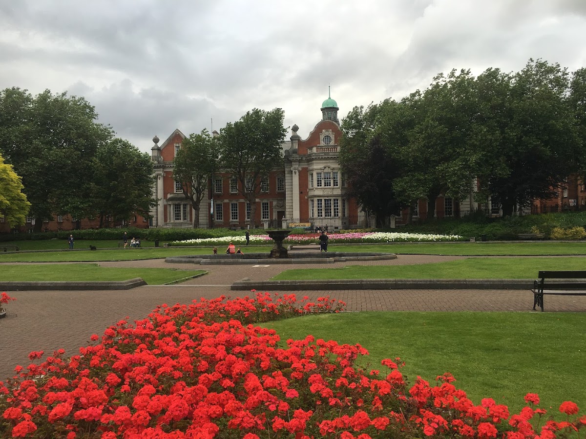 Liberties College photo 5