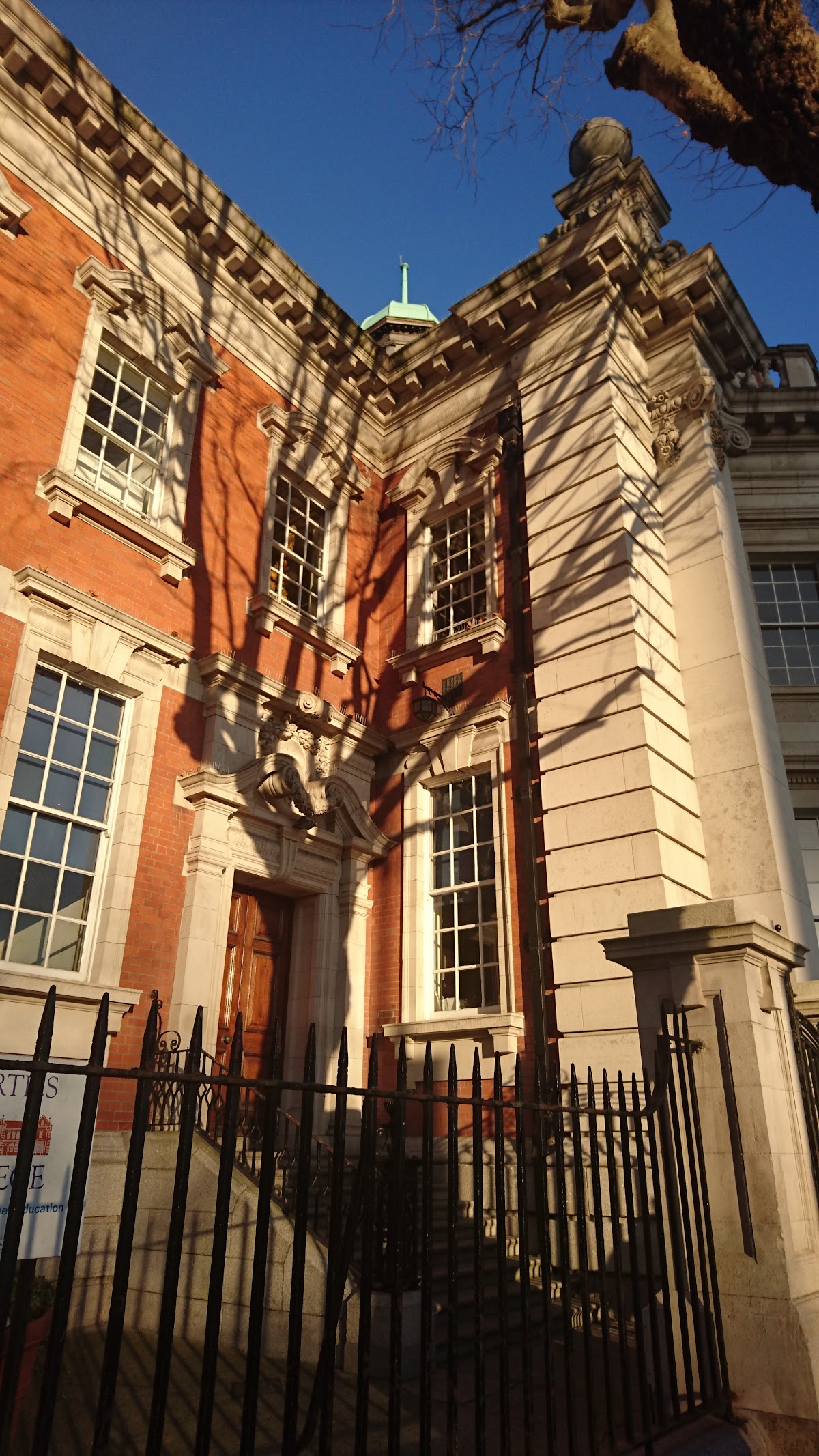 Liberties College photo 9