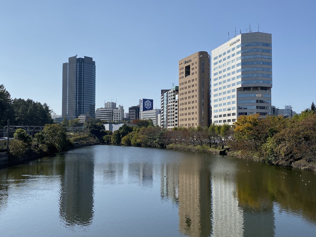 Hosei University photo 1