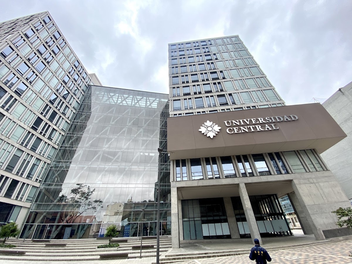 Universidad Central photo 1